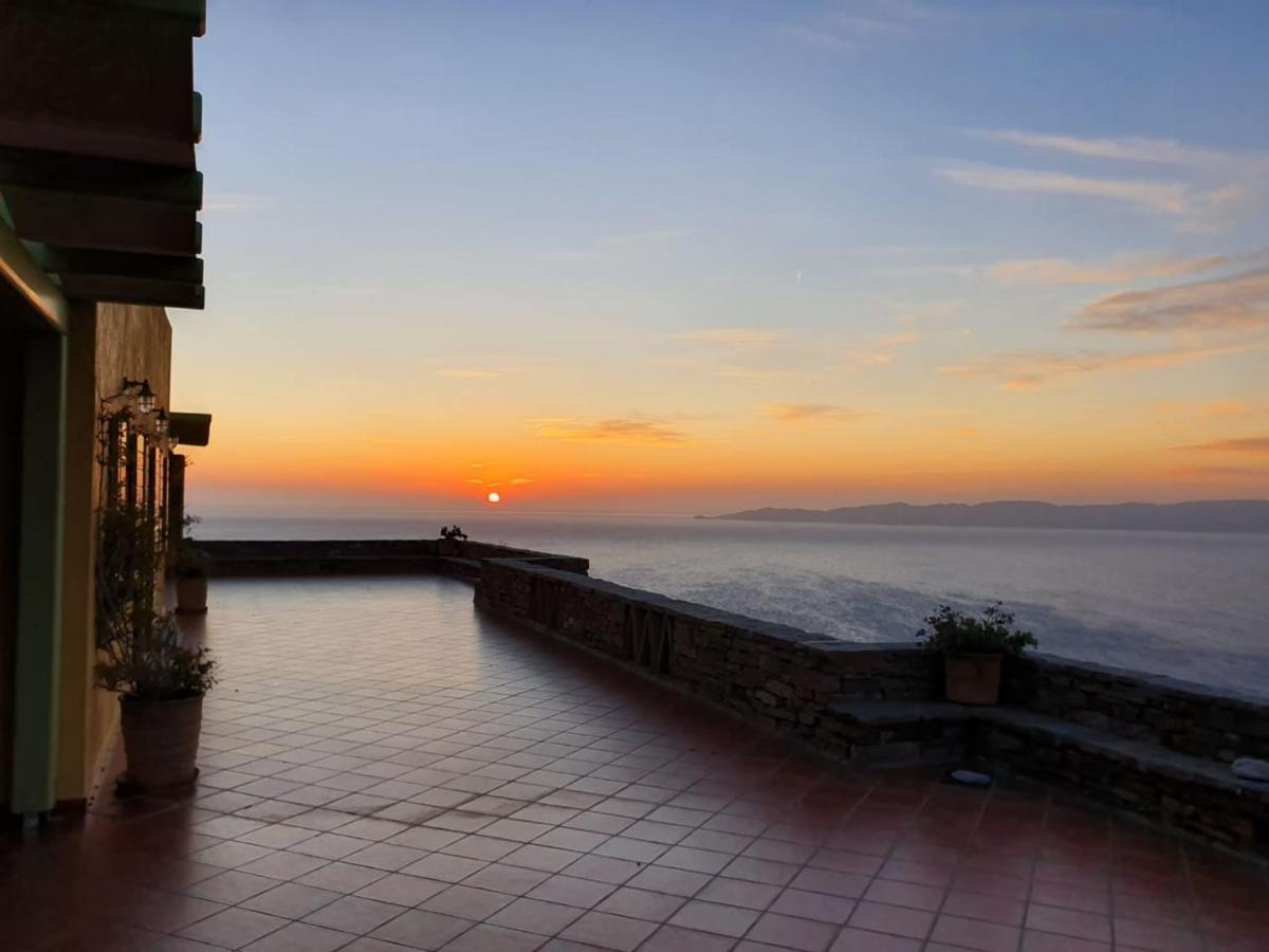 Breathtaking Seaview Villa In A Serene Scenery Chavouna Exterior photo